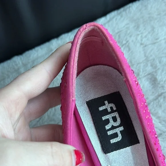 FRH Pink Rhinestone Pumps - Picture 13 of 15
